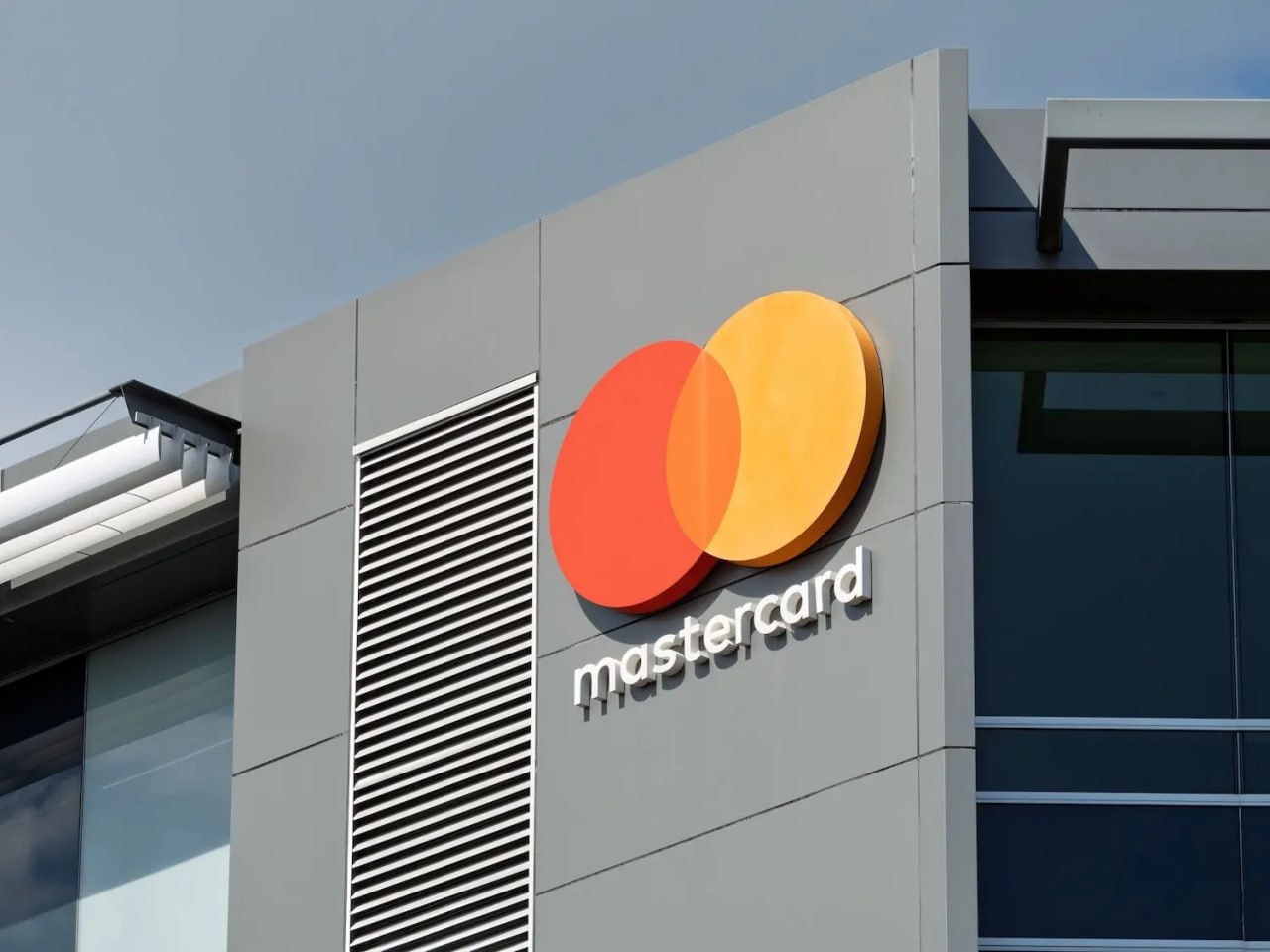 Mastercard has introduced Agent Pay for Machines (AP4M) for transactions with AI agents.