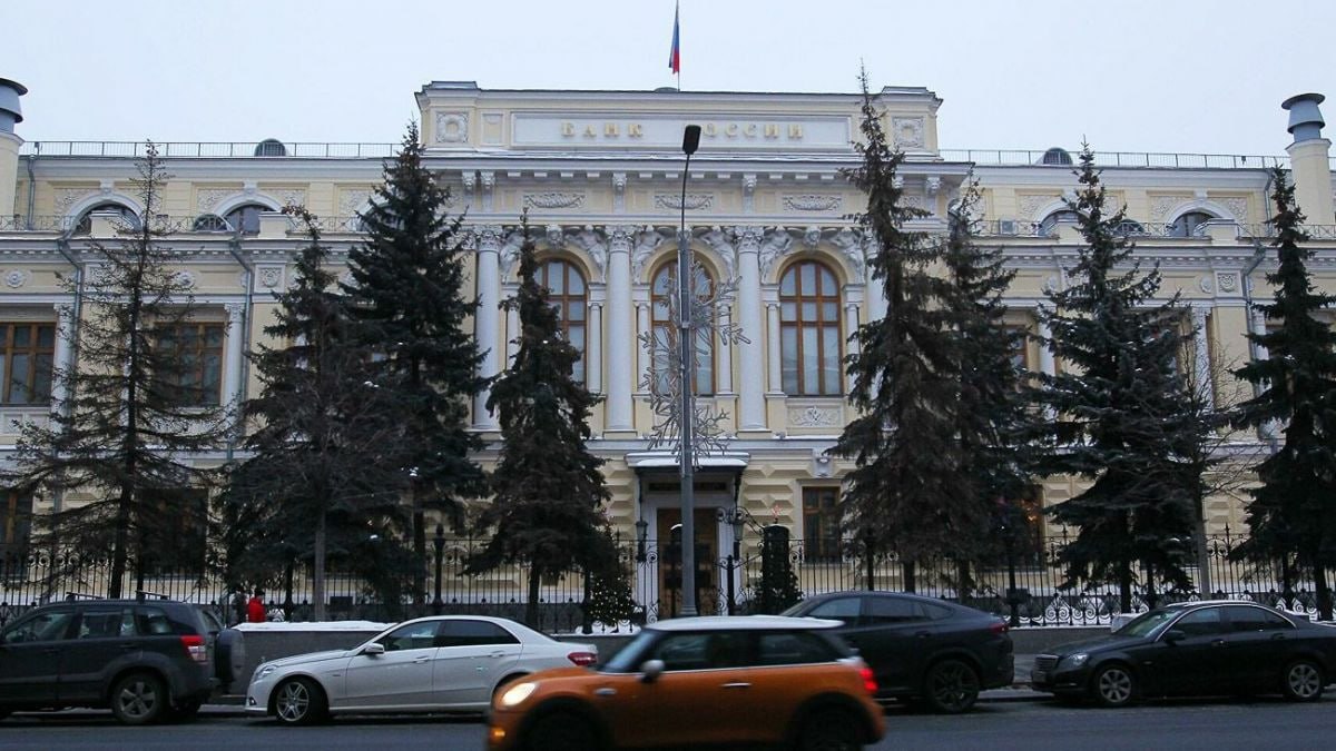 Putin signs law on cryptocurrencies allowing regulated retail trading